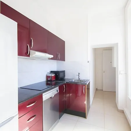 2 Spacieux - Proche Chateau *